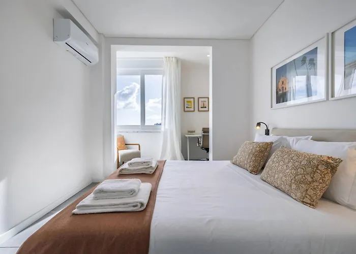 176 - Charming Riverview Apartamento Oeiras