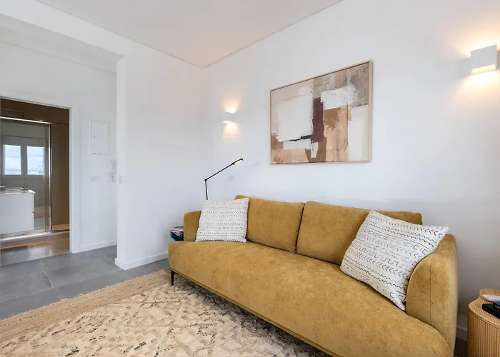 דירה 176 - Charming Riverview