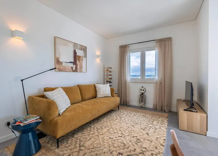 176 - Charming Riverview Apartamento Oeiras